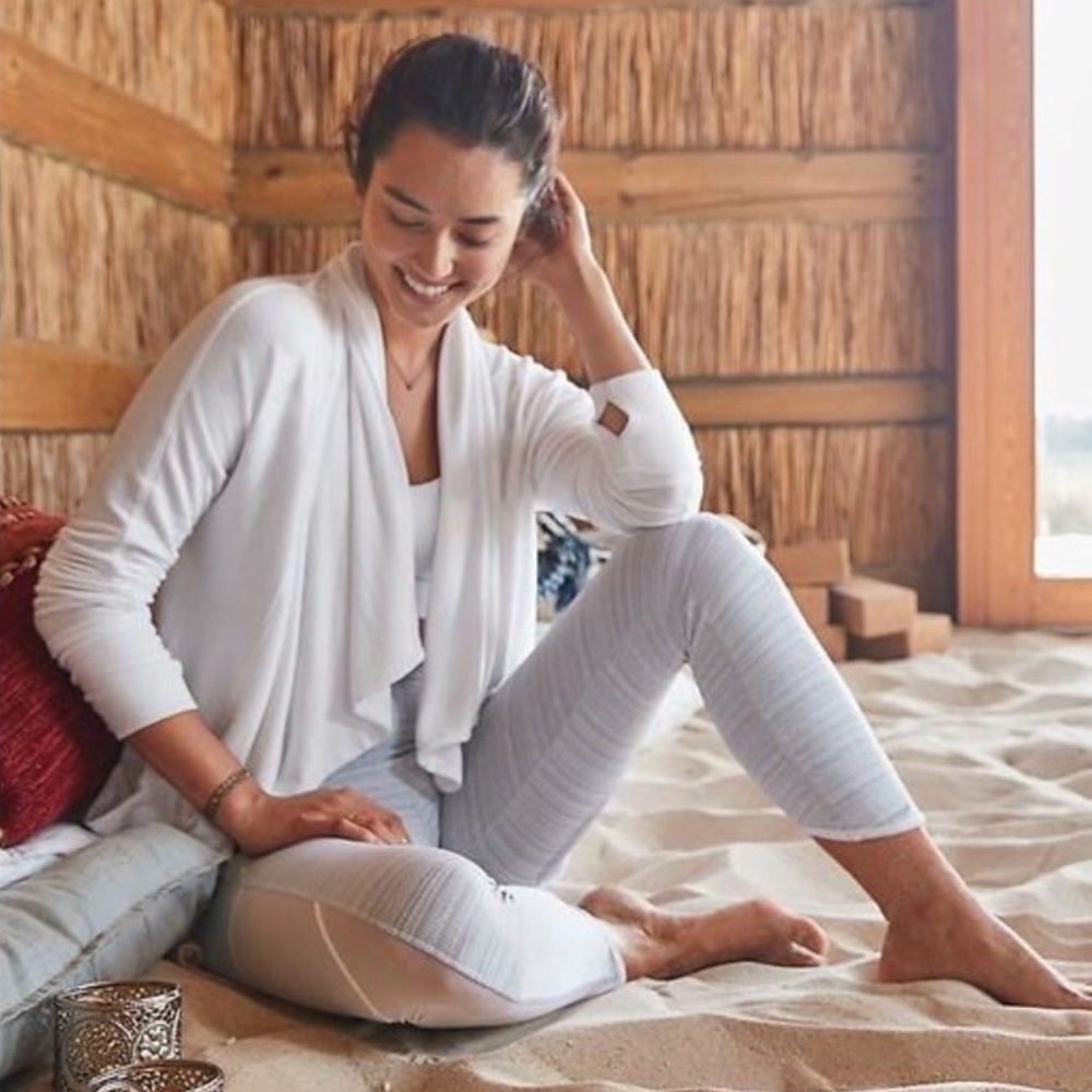 {Athleta} Chat To Town Tight